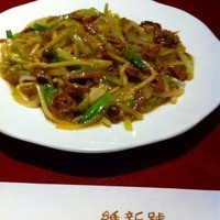 維新號 銀座新館 - 牛肉細切りやきそば