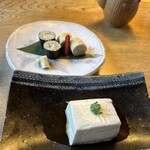 九つ井 本店 - 蕎麦寿司と胡麻クリーム豆腐　美味しい