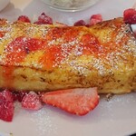 ロリーフォー - 苺のフレンチトースト、ドーン！