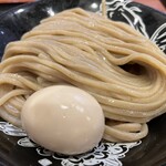 松戸 富田麺旦 - つやつやの太麺です