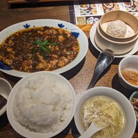 正宗広東私房菜サワダ 梅田エスト店 -  正宗広東私房菜サワダ 梅田エスト店 -