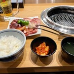 Shiawaseno Yakiniku Tabehoudai Kamimura Bokujou - 牛タン&カルビ&ハラミランチ1.5倍盛