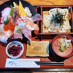 Shunsaisouwa Zentei - 贅沢海鮮丼とミニうどん　2398円