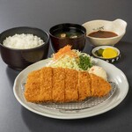 Matsusaka Maruyoshi - 肉屋のとんかつ