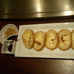 Vin樹亭 - チーズトーストを、くるみといちじくジャムでパクリ！