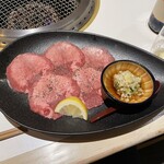 清香園 - 焼肉のスタートは牛タン派です！