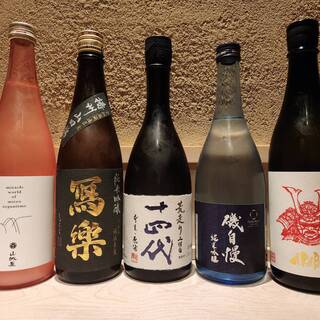 美味的日本酒和寿司的完美结合。可以自带饮料