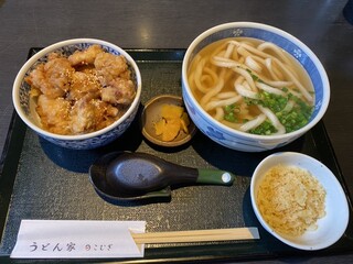 うどん家 こむぎ - 平日限定ランチ　かけうどん＆ミニかしわ天丼