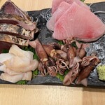 Sushinomiya - 刺身盛り合わせ、カツオ、カジキ、つぶ貝、ホタルイカ