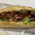 メゾンカイザー - 鴨肉と洋梨のサンドイッチ
