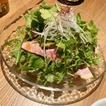 中華酒菜 瑛月 - 「レアチャーシューとパクチーのサラダ」