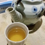 トゥゲチン - サービスのお茶