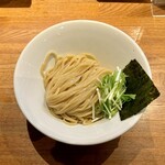 Tsuke Mena-Ru Ando Bi- - つけ麺（並盛） ¥900 の麺