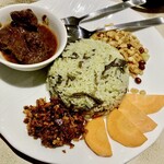 トゥゲチン - セット上から