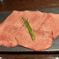 黒毛和牛焼肉 虎斑 北新地店 - 