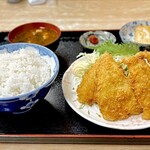 Kiku Yoshi - 『魚フライ定食』ご飯大盛り