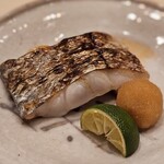 鮨 こう介 - 太刀魚の炭火焼き