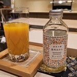 鮨 こう介 - 温州みかんジュース