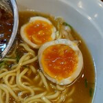 らーめん かつお拳 - 味玉カパッ