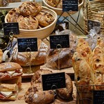 Comme’N TOKYO - 「ピーカンショコラ」「きなことクルミ」「パン・オ・セーグル」「フィグ・ノア」など