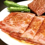 Yakiniku Shinkocchou - ・特上 赤身肉ロース
                        ・特上 霜降肉シャトーブリアン