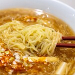 薫風飯店 - 2024.3 酸コショウ入り辛味そば（1,450円）酸辣湯麺