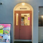 Modan Kanshokudou - お店の入口