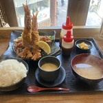 まるみ食堂 - からあげ・エビフライ盛合せ定食（茶碗蒸し）￥980