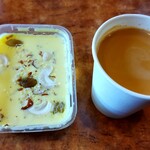 シタラ ハラルレストラン - チャイとセットで