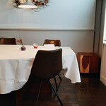 Installation Table ENSO L'asymetrie du calme - 