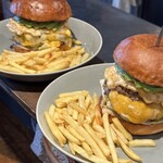 ヒッチ ハイカーズ バーガー スタンド