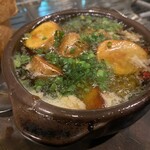 蛤蜊和印加的覺醒大蒜橄欖油風味鍋