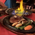 レストラン キエフ - 料理写真:ビーフシャシリック (牛ヒレ肉の短剣焼き)