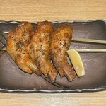 八吉 - 2024.03.14 (木)   手羽先の山椒串焼き（黒七味）　935円（税込）