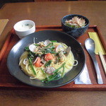 Shizuku ya - 季節のランチ　アサリとトマトのパスタ　醤油ベース