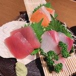Irohani hoheto 鶴岡站前店 - 