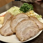 江南 - 料理写真:焼き豚