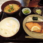 旬菜織部 - 2014.1ブリ照焼と豚汁のセット