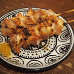 スタンド あいだ - 串おまかせ5種（軟骨）