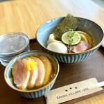 RAMEN VILLAGE CAFE - 