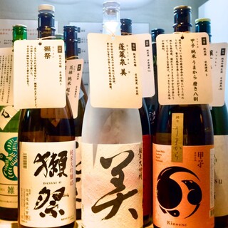 We offer all-you-can-drink of 20 Japanese varieties!