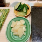 Sushi Eishin - 胡瓜の漬物、ガリ