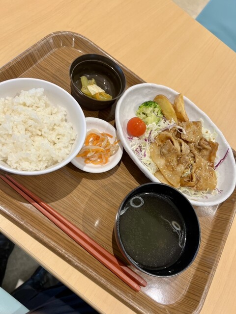 ごはん処 いろどり家 岩手医大病院店 - 矢幅（レストラン）の写真