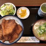 グリルやまだ - かつ丼(並・ソース)セット