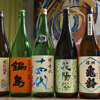 130 types available at all times ◆ Rare pure rice cold sake to enjoy in a wine glass