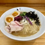 麺屋 しん蔵 - 限定 しお煮干し 900円  味付玉子 100円