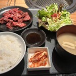 韓の台所 別邸 - ハラミ定食　150g