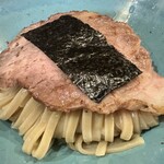 いかれたヌードル フィッシュトンズ - 