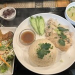 タイ料理 トゥクトゥク - 