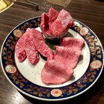 SATOブリアン - ④極上タン
            ⑤カイノミ
            ⑥厚切り特上ハラミ